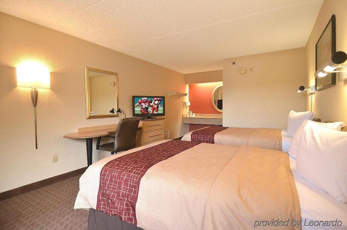 Red Roof Inn Элкхарт Экстерьер фото